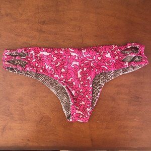 Acacia Alicante Bottom Pink Batik size M